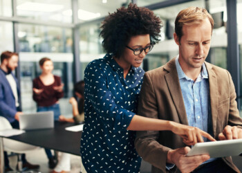 GENDER BALANCE, SECONDO GLI ESPERTI L’EQUILIBRIO DI GENERE SUL LAVORO FA CRESCERE L’ECONOMIA