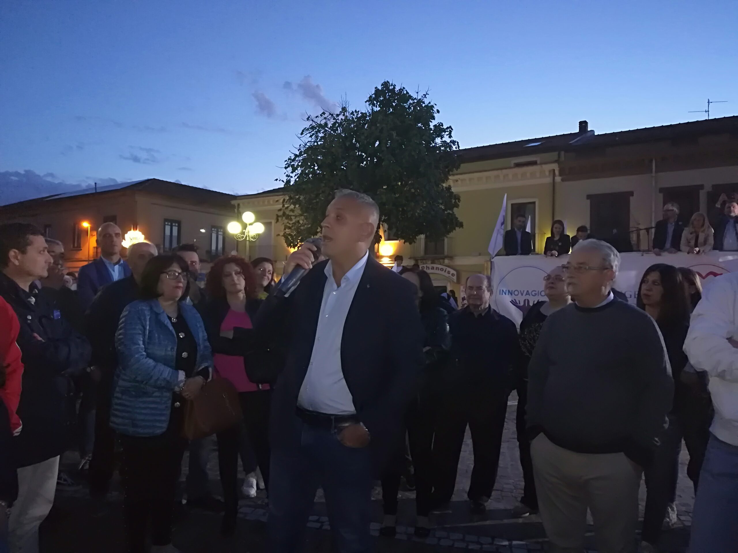 Elezioni Gioia Tauro, Lino Cangemi chiude il primo giro di comizi rompendo gli schemi