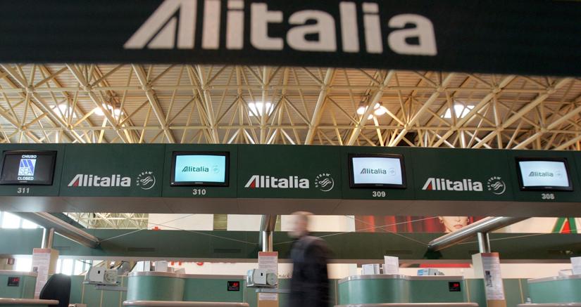 Alitalia, Di Maio proroga la scadenza per le offerte al 15 giugno