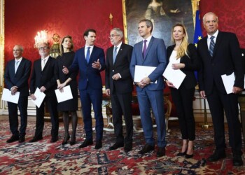 Austria, giurano nuovi ministri