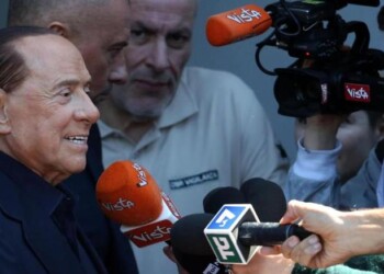 Berlusconi: «Sto bene, farò le ultime settimane di campagna elettorale»