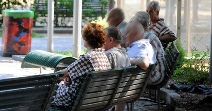 Chi truffa un anziano rischia da 2 a 6 anni di carcere e multe fino a 2mila euro