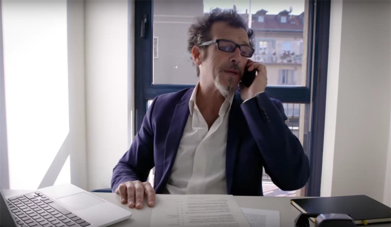 Elezioni europee, il trucco del Milanese imbruttito per votare in modo smart (ma da non imitare)