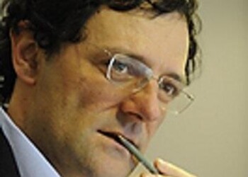 Europee: Becchetti, ‘Ue è necessità ma torni a scaldare cuore giovani’
 