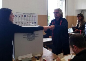 Europee: Grillo al seggio in silenzio