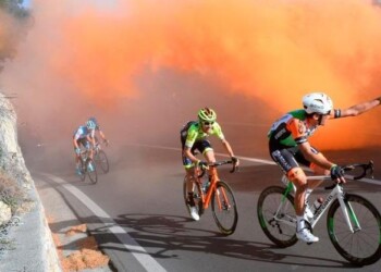 Fumogeno alla Milano-Sanremo,daspo per 5