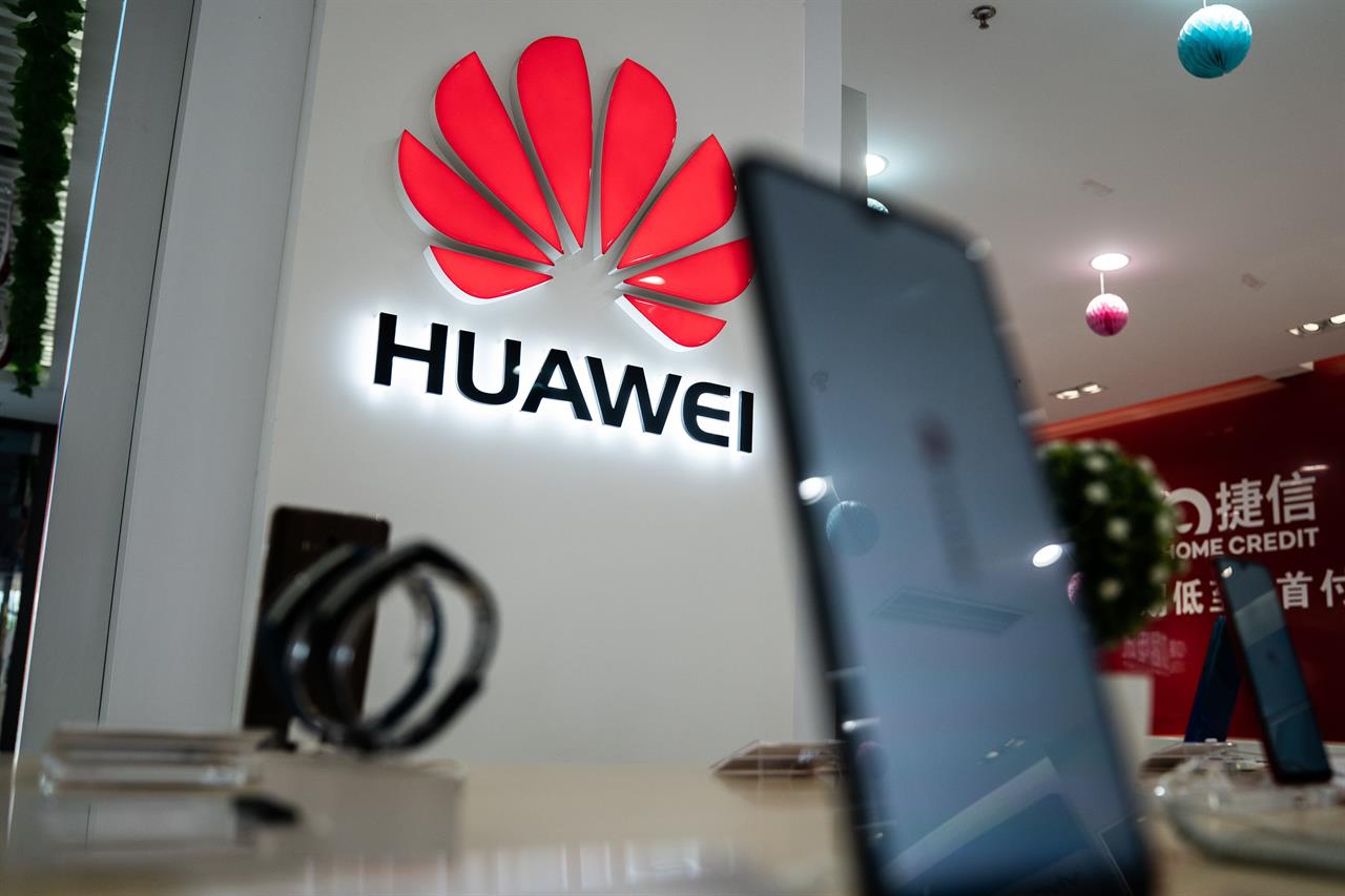 Gli Usa concedono una licenza temporanea di tre mesi a Huawei
