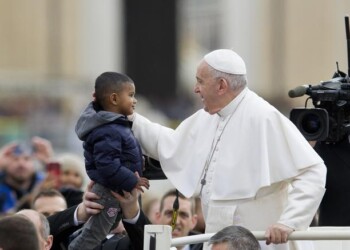 Il Papa convoca giovani economisti e imprenditori ad Assisi: «Un patto per cambiare l’economia»