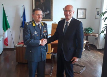 Il proc. Cardella saluta comandante Gdf