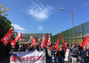 In piazza per Sanità migliore a Palmi