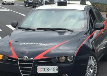 In scooter contro auto, muore 52enne