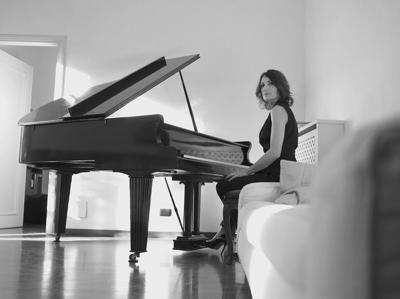 Musica: una ballad racconta il mito, è ‘Leda and the swan’ di Roberta Di Mario  