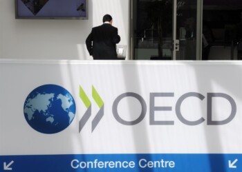 Nuovo allarme dell’Ocse su Pil, deficit e debito pubblico italiano