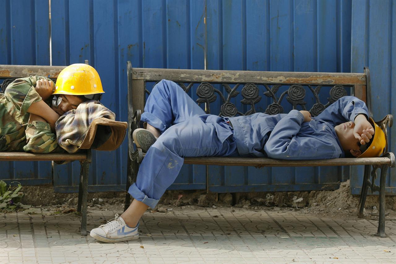 Primo maggio, il lavoro è un dramma che non interessa più a nessuno (forse nemmeno ai lavoratori)