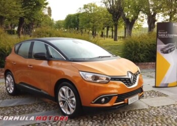Renault Scenic (2019) 1.7 dCi Blue
