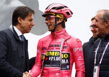 Rialzo spread, Conte minimizza: è dovuto alla competizione elettorale