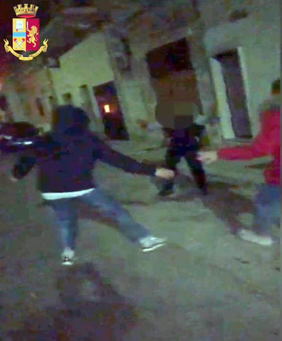 Stanno disse a Ps,’vittima di una banda’