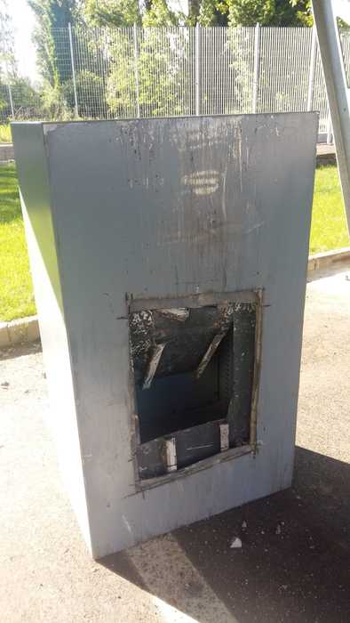 Trovata cassaforte su tangenziale Torino