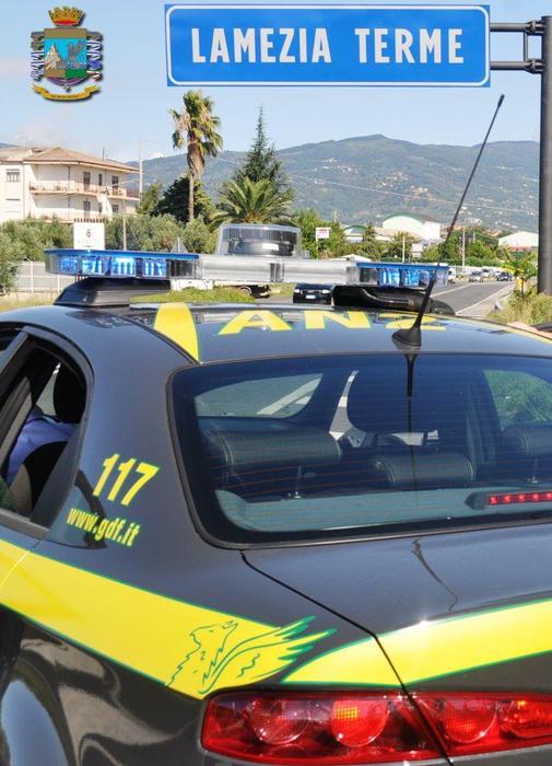 Usava impianti azienda fallita, arrestato