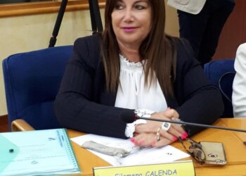 Calenda lascia vice presidenza gruppo