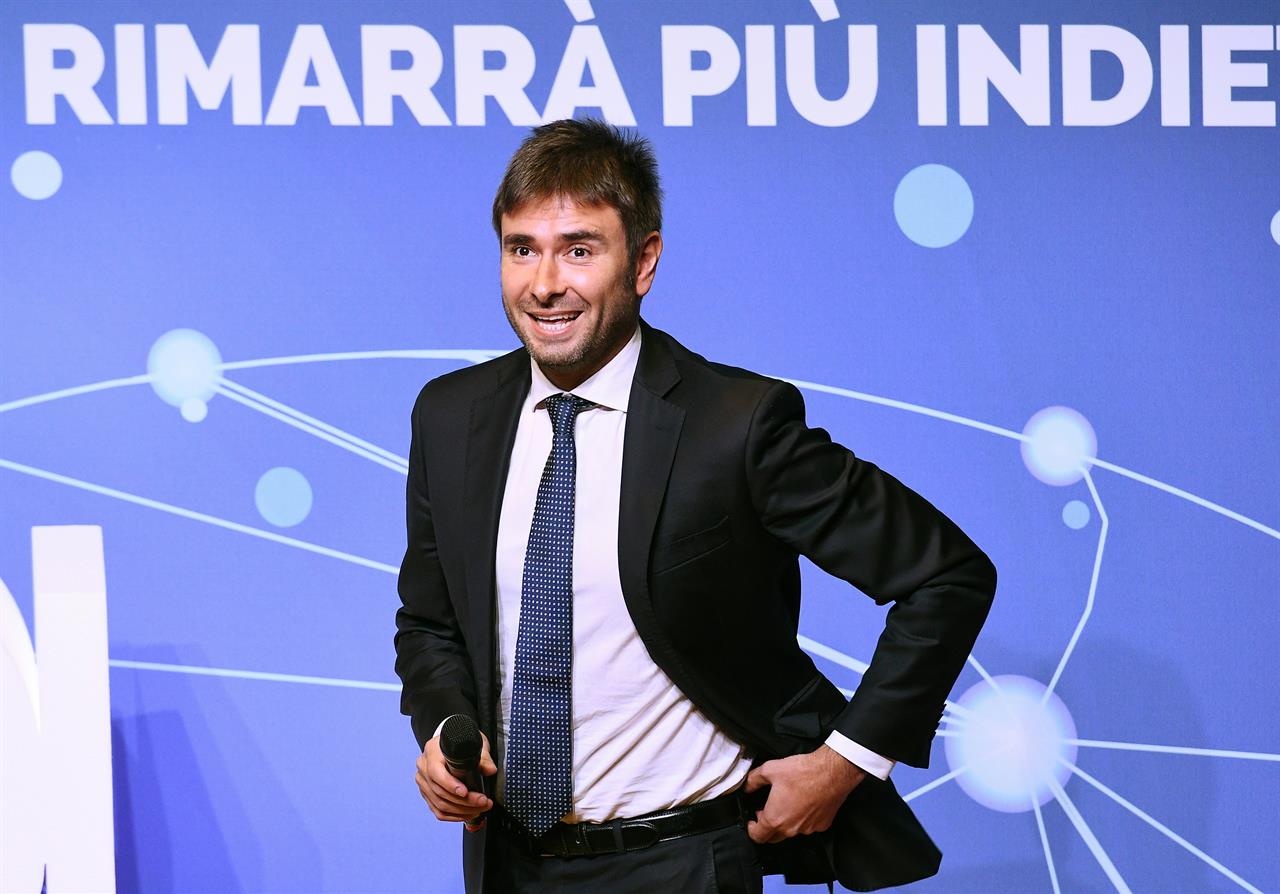 Cari gialloverdi, volete i minibot? Ok, ma usateli per pagare i vostri stipendi