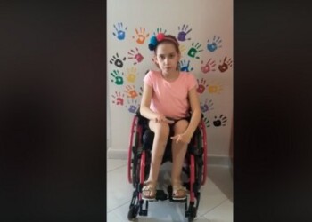 Nola: “No alle barriere architettoniche si alla libertà di movimento” l’appello della piccola Elena
