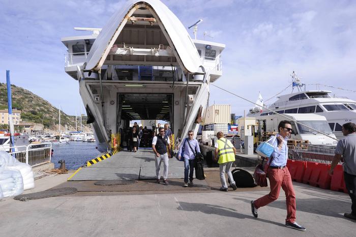 Fondi Ue: candidature progetti Interreg, slitta scadenza