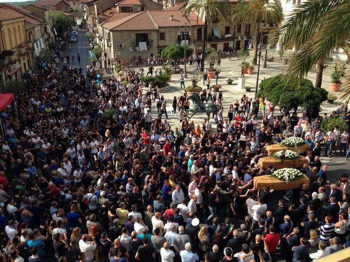 In 3000 a funerali vittime incidente