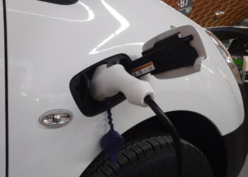 In crescita auto green in Calabria,+42,1