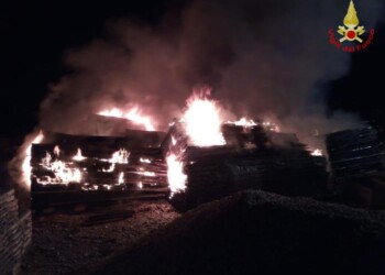 Incendio in cantiere a Bojano