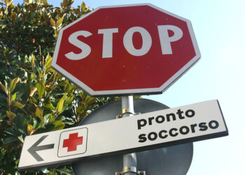Ingerisce cocaina, grave bimbo di un anno