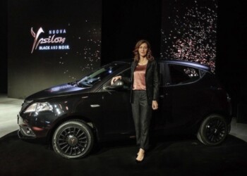 Lancia Ypsilon Black and Noir: chi fermerà la musica?