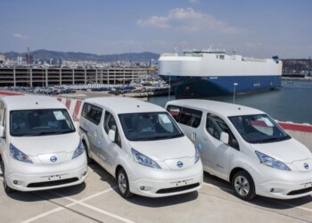 Nissan: record vendite per van elettrico e-NV200 ad autonomia aumentata 