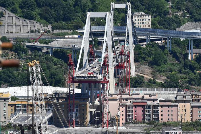 Ponte Genova: impresa vicina a camorra, due arresti