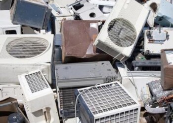 Rifiuti: solo 1/3 di quelli elettronici viene riciclato correttamente in Ue 