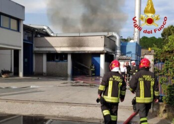 Rogo in ditta inchiostri nel Milanese