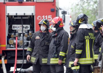 Rogo in palazzina Pistoia, 3 intossicati