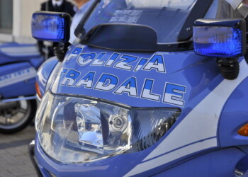 Scontro tir e 2 auto,5 km coda in Fipili