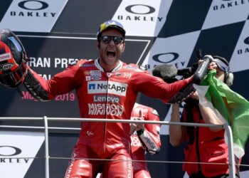 Terni, è festa per vittoria Petrucci