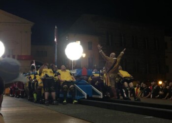 Tramontana vince Gioco del Ponte Pisa