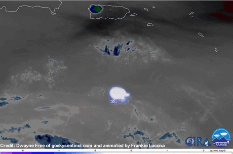 Un piccolo asteroide esploso nell’atmosfera, i frammenti nell’oceano
