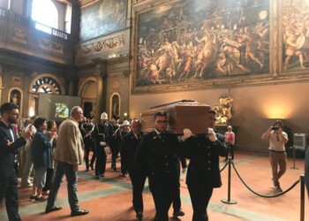 Zeffirelli: bara lascia Palazzo Vecchio