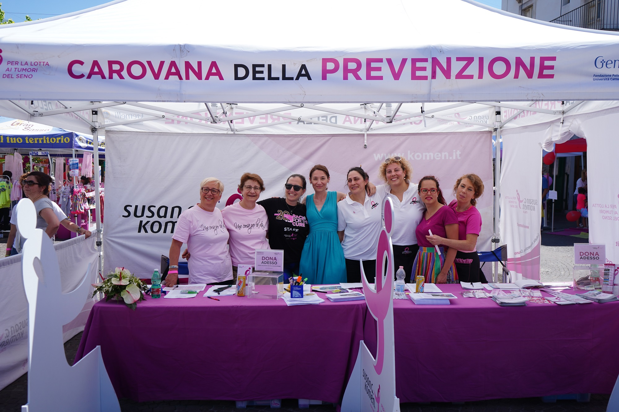 #PINKPRATOLA: GRANDE SUCCESSO PER LA CAROVANA DELLA PREVENZIONE