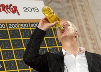Premio Strega 2019: Vittoria confermata dai pronostici per Antonio Scurati, “M. Il figlio del secolo, romanzo sull’ascesa di Mussolini