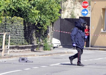 Allarme bomba ad Aosta davanti a Poste
