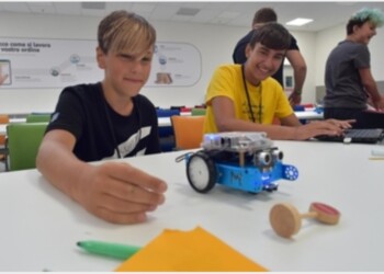 Amazon apre porte a 250 bimbi per robot