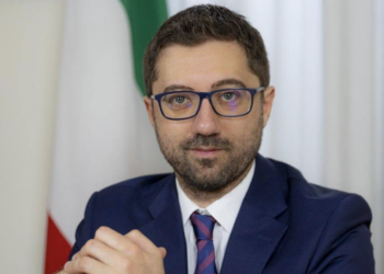 SCUOLA: IL GOVERNO FINANZIA IL FUTURO CON 1,7 MILIARDI DI EURO PER L’EDILIZIA SCOLASTICA  E L’ASSUNZIONE DI 53 MILA DOCENTI