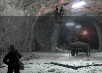 Arte: una Biennale di sculture di salgemma in miniera