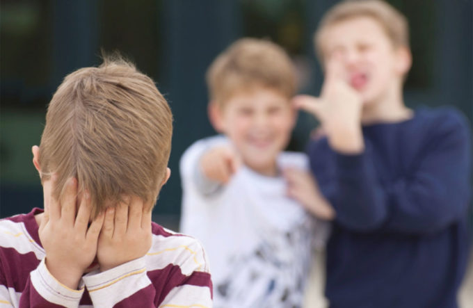 formazione e prevenzione sui fenomeni del bullismo e del cyberbullismo e delle devianze sociali, organizza in data 30 Maggio p.v., il Convegno pubblico