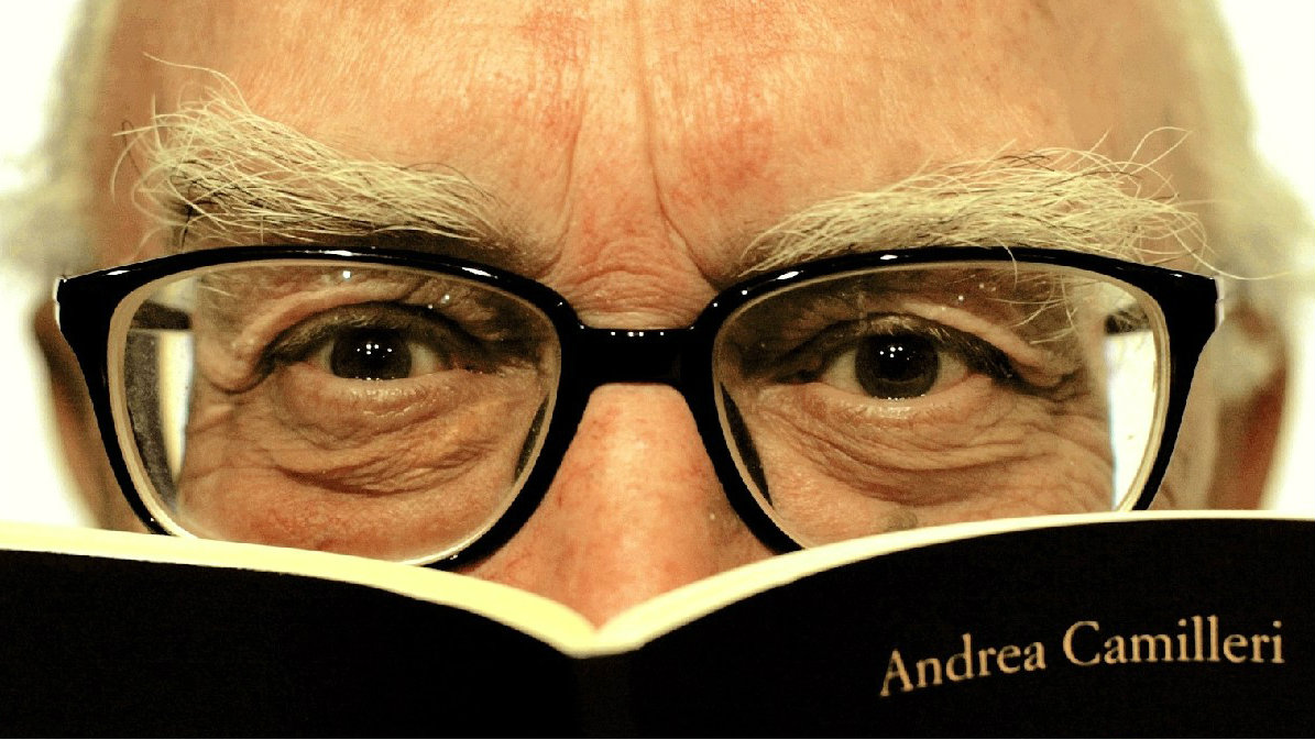 È morto Andrea Camilleri uno dei più noti e amati scrittori italiani contemporanei, aveva 93 anni